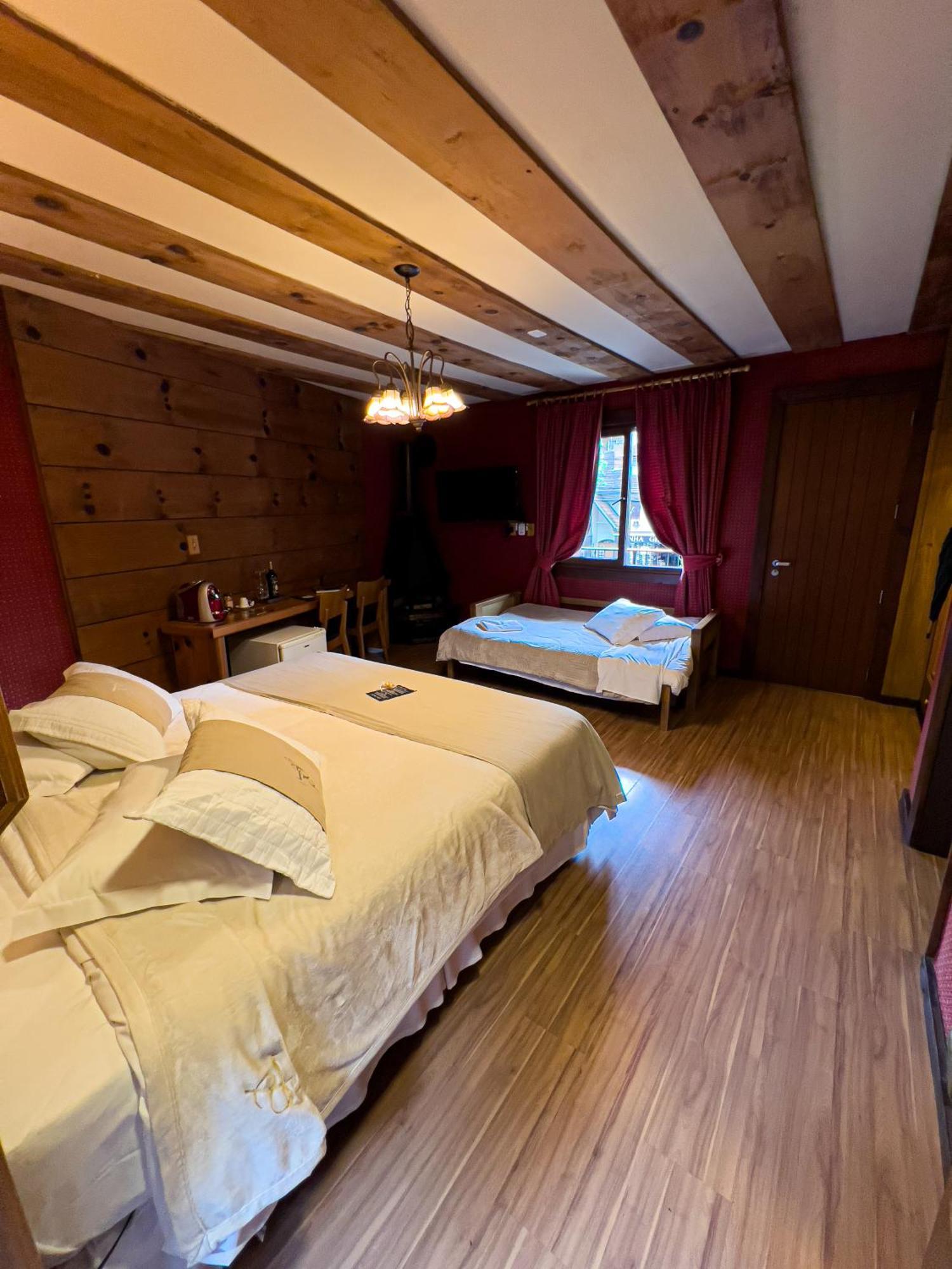 Hotel Giardino Di Pietra Gramado Bagian luar foto